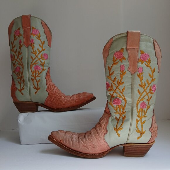 Pink Hornback Alligator SnipToe Boots Pink Roses Sewn on Cream Leather Sz 6 /23 - Picture 5 of 16